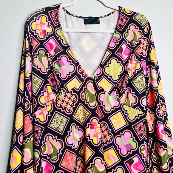 ASOS Curve Size 14 Retro Print V-Neck Flare Sleeve Mini Dress NEW - Picture 2 of 10